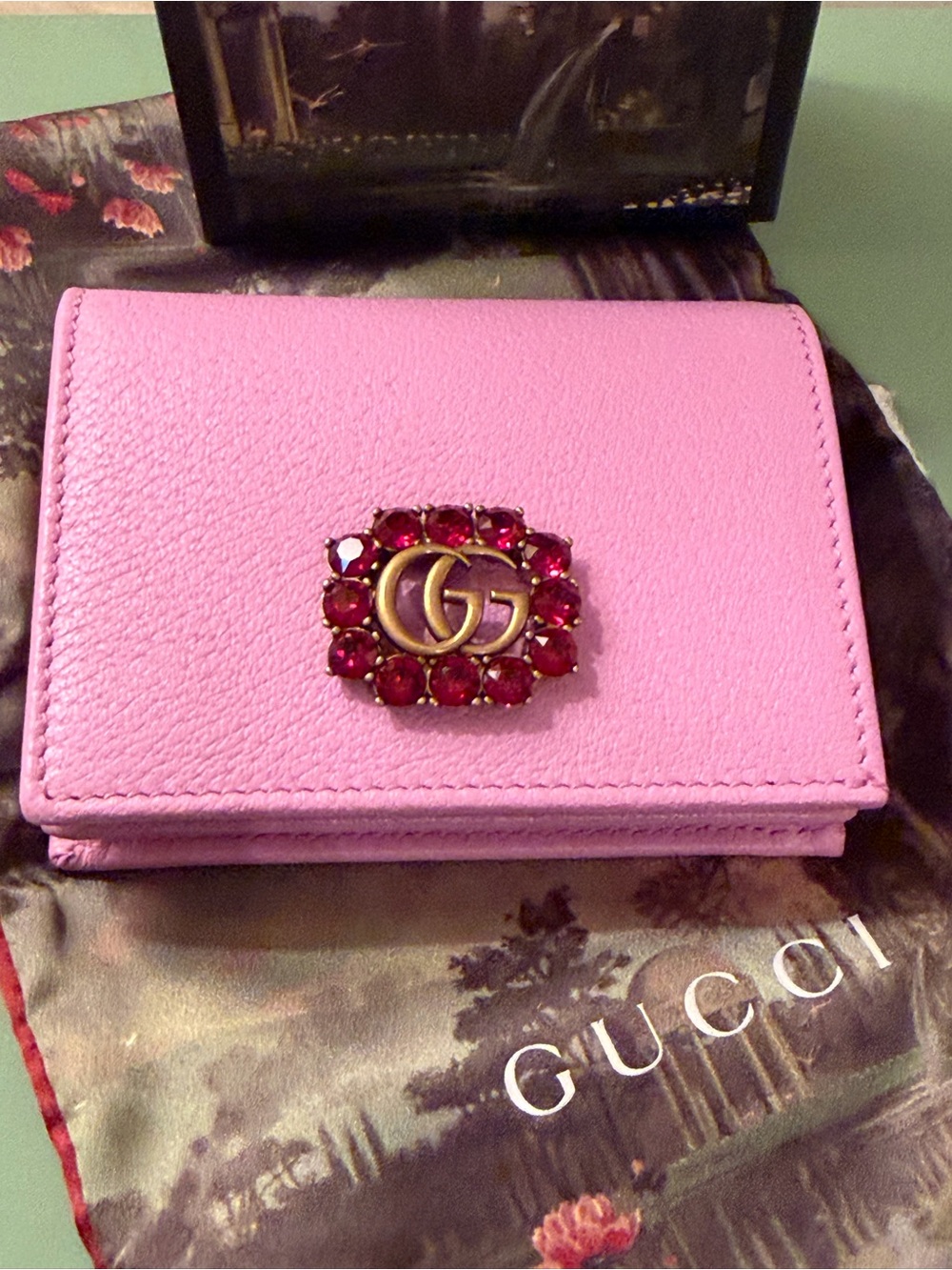 Gucci Pink limited edition Crystal and pink Pebbled Leather bifold Wallet new fu